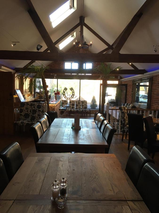 The White Hart Pub And Rooms Cranleigh Luaran gambar