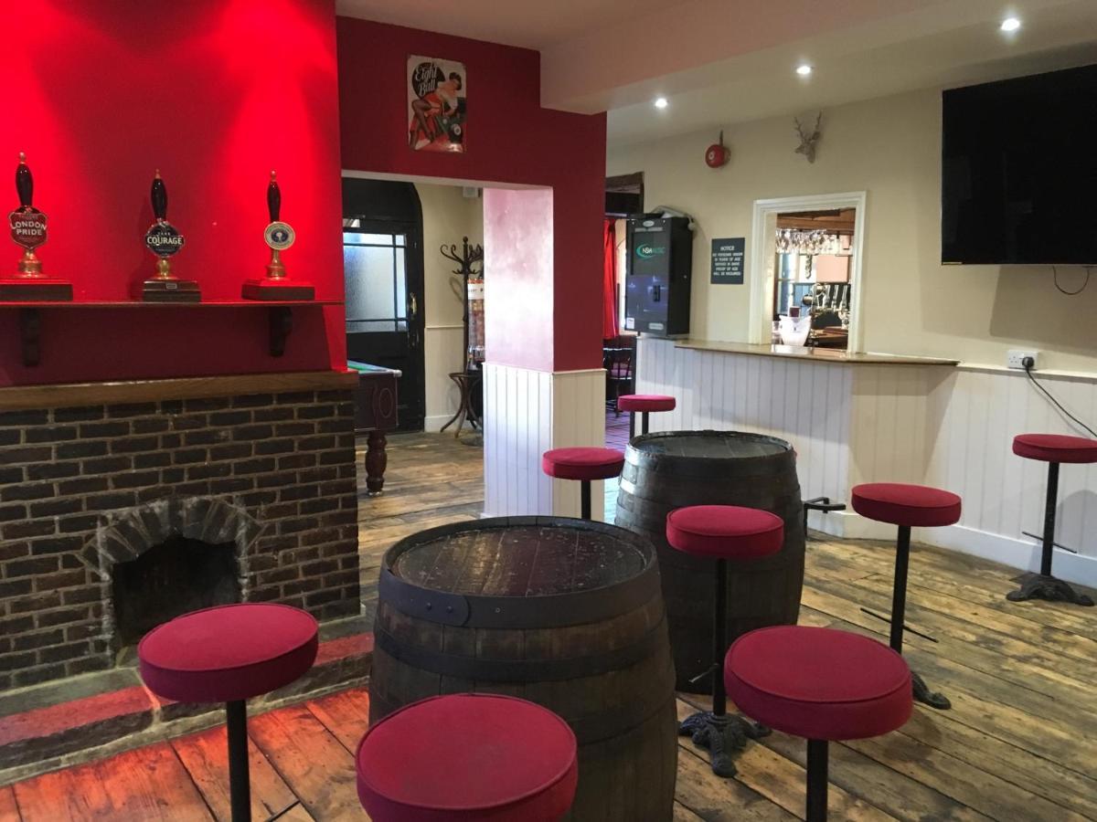 The White Hart Pub And Rooms Cranleigh Luaran gambar